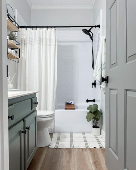 small farmhouse bathroom minimal elegance